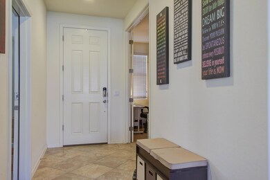 003_Foyer