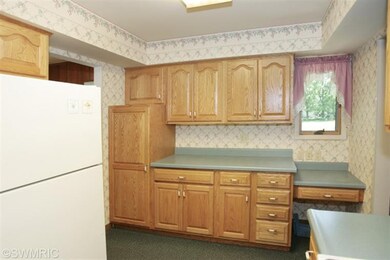 7581 Douglas Ave, Kalamazoo, MI 49009 - photo 7