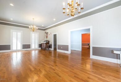 1235 Walnut St, Macon, GA 31201 - photo 4