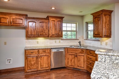 807 W Georgia St, Nixa, MO 65714 - photo 7