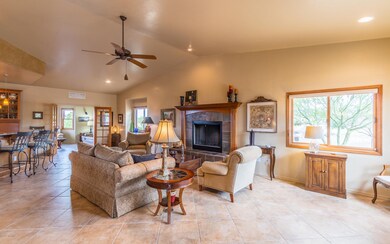 160 N Suntan Dr, Vail, AZ 85641 - photo 2