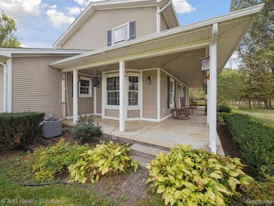 8560 Hough Rd, Almont, MI 48003 - photo 5