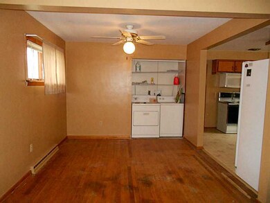 Dining Room. Laundry closet just added to the firs