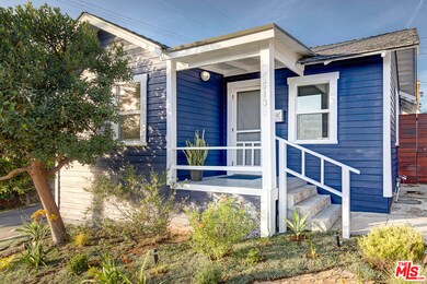 513 W Holly Ave, El Segundo, CA 90245 - photo 3