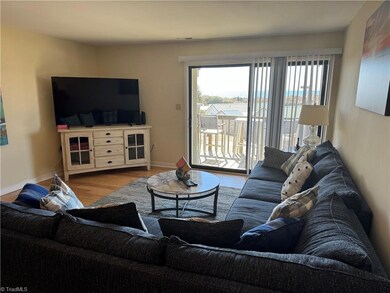 sliding doors to balcony