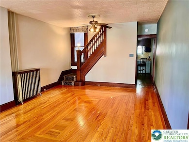 615 N 12th St, Allentown, PA 18102 - photo 4