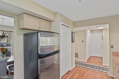 8415 Locust Grove Dr, Laurel, MD 20707 - photo 7