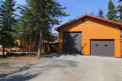 Huge 3 car garage with 12' door