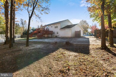 8708 Dunbar Ave, Hyattsville, MD 20785 - photo 3