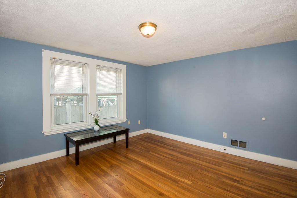 22 Hayes Ave, Beverly, MA 01915 - photo 4