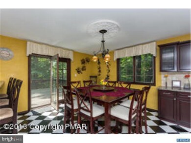 1054 Wild Turkey Ln, Bushkill, PA 18324 - photo 7