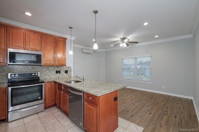 115 Evergreen St unit 106, West Babylon, NY 11704 - photo 5