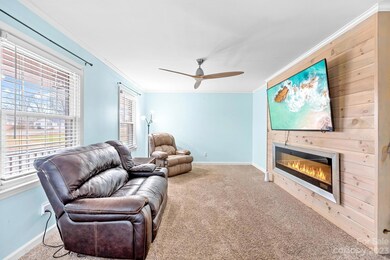 134 Victoria Dr, Statesville, NC 28625 - photo 4