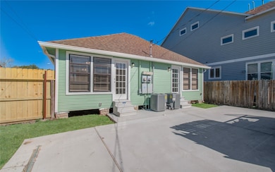 704 E 25th St, Houston, TX 77008 - photo 6