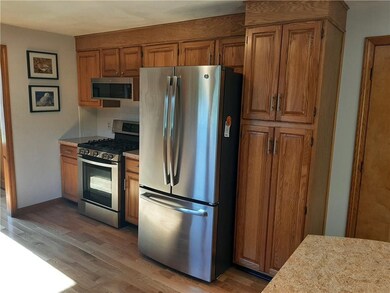 135 Pinewood Dr, West Warwick, RI 02893 - photo 5