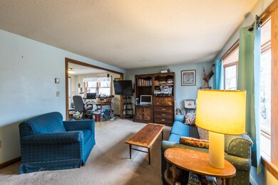 1 Howwasswe Way, Aquinnah, MA 02535 - photo 2