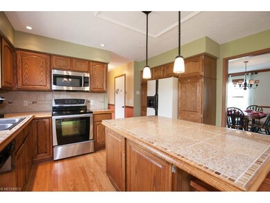 19098 Ridgeview Trail, Chagrin Falls, OH 44023 - photo 4