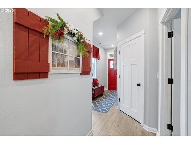 2091 35th Ave, Forest Grove, OR 97116 - photo 5