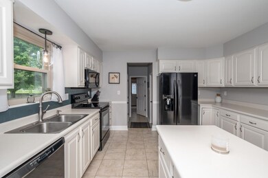 6293 Foxwood Ct, Liberty Township, OH 45044 - photo 4