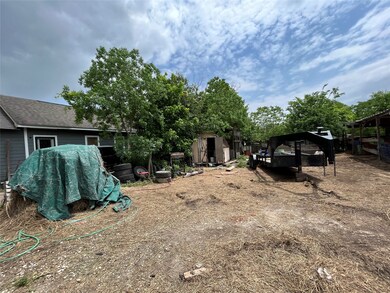 7906 James Franklin St, Houston, TX 77088 - photo 3