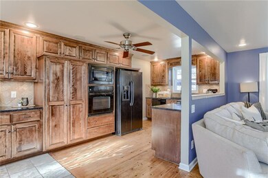 9908 W 60th St, Shawnee, KS 66203 - photo 5