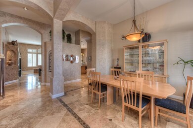004_Dining Room