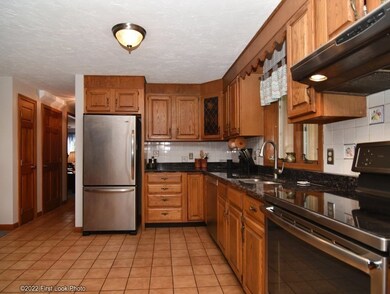 18 Pinto Way, Mansfield, MA 02048 - photo 4