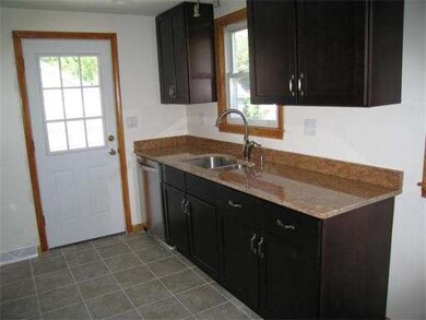 153 Short St, Brockton, MA 02302 - photo 4