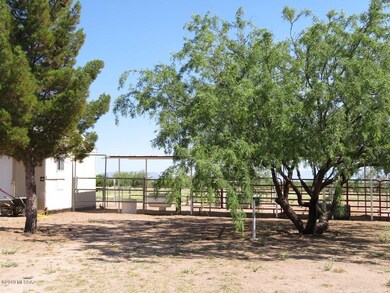 paddock/mare motels