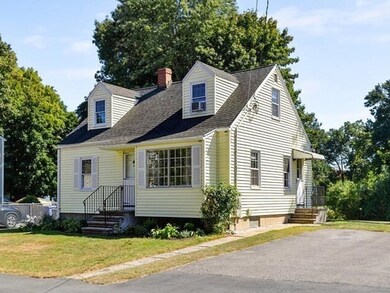 28 Brewster Rd, Wakefield, MA 01880 - photo 2