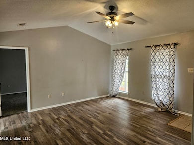 10155 Riggan Dr, Olive Branch, MS 38654 - photo 5