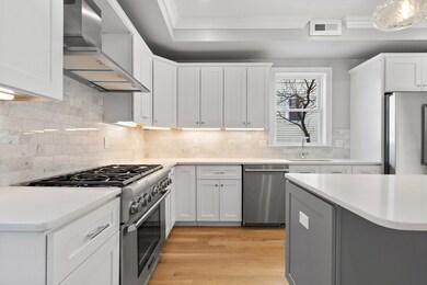 91 Clarendon Ave unit 1, Somerville, MA 02144 - photo 5