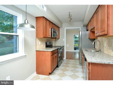 513 Foxwood Ln, Paoli, PA 19301 - photo 5