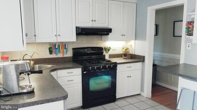 2208 Osborn Dr, Silver Spring, MD 20910 - photo 4