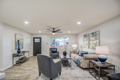 LIVING ROOM 3