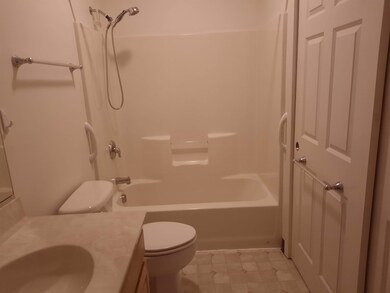 486 Nashua St unit 110, Milford, NH 03055 - photo 7