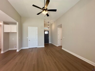 111 Meyers Lake Dr, Warner Robins, GA 31088 - photo 3