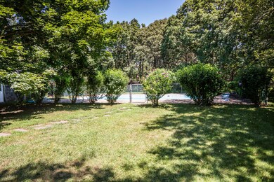 7 Vickers St, Edgartown, MA 02539 - photo 5