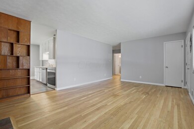 4942 living rm