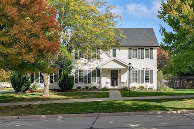 15899 Boston Pkwy, Clive, IA 50325 - photo 2