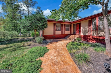 204 Freedom Rd, Locust Grove, VA 22508 - photo 2