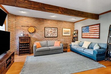 440 Hanover St unit 4C, Boston, MA 02113 - photo 2