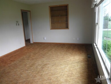 5869 S State Road 1, Bluffton, IN 46714 - photo 4