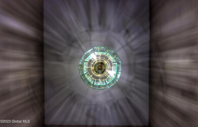 379563651_298050262858593_60254200106970