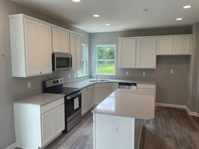 6919 Wheatley Rd, Whitestown, IN 46075 - photo 3