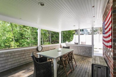 045-Covered_Deck-5827189-small
