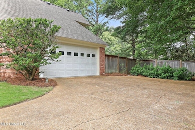 05-210 Bellewood Ct