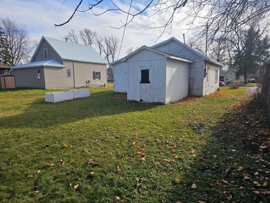 909 W Main St, Pipestone, MN 56164 - photo 5