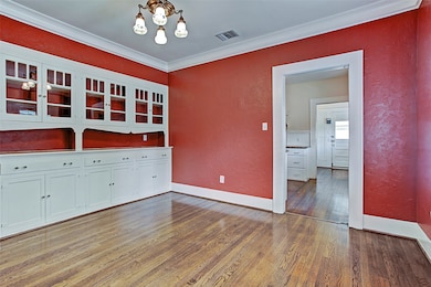 836 W Temple St, Houston, TX 77009 - photo 7