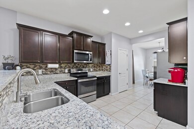 12-Kitchen